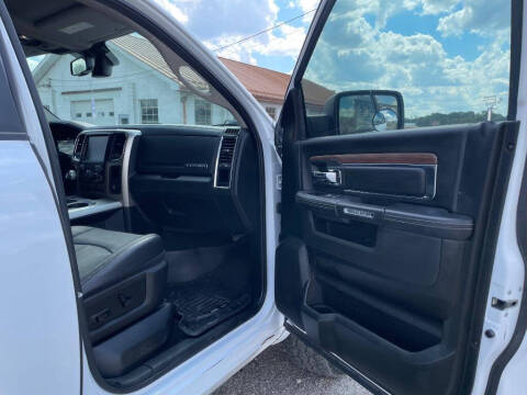 2017 RAM 1500 Laramie