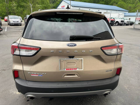 2021 Ford Escape Hybrid Titanium
