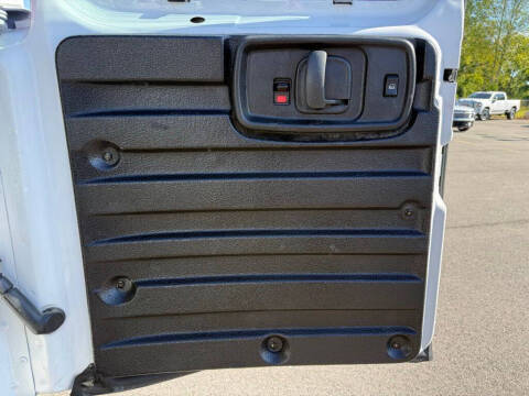 2023 GMC Savana 2500