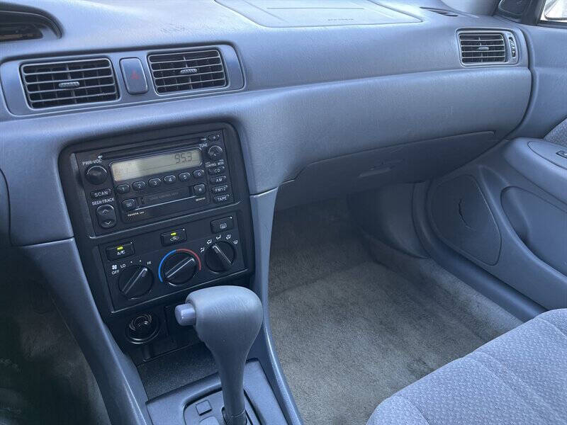 2000 Toyota Camry LE
