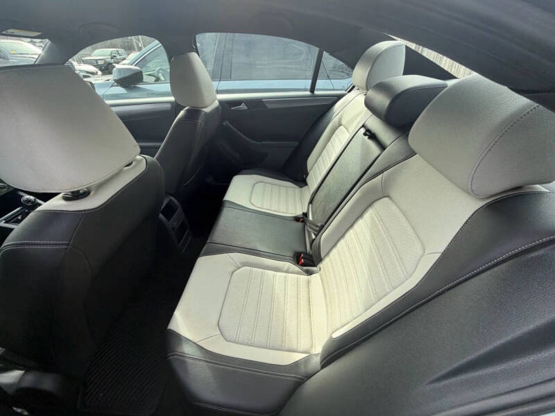 2016 Volkswagen Jetta 1.8T Sport