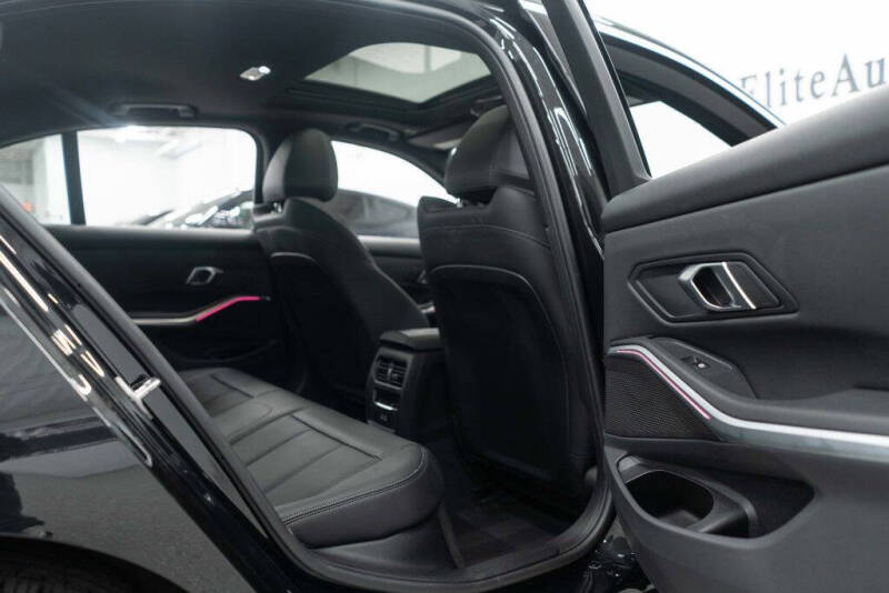 2025 BMW 3 Series 330i xDrive