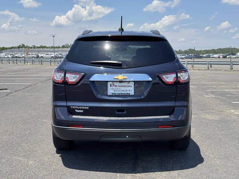 2017 Chevrolet Traverse LS