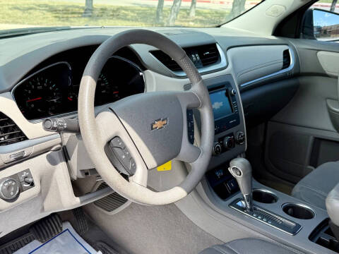 2017 Chevrolet Traverse LS