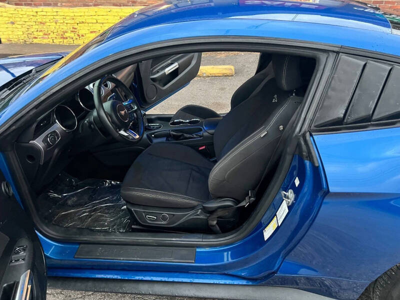 2017 Ford Mustang EcoBoost Premium