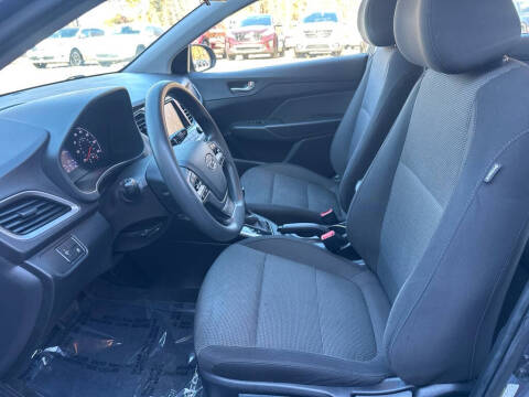 2020 Hyundai Accent SE