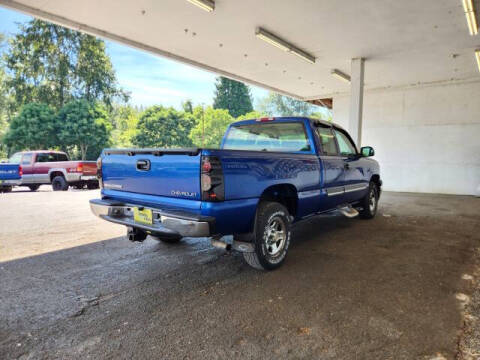 2004 Chevrolet Silverado 1500 LS