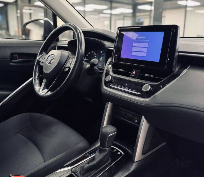 2023 Toyota Corolla Cross LE