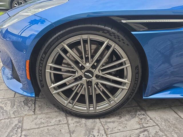 2024 Aston Martin DB12 V8