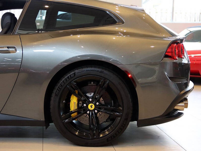 2017 Ferrari GTC4Lusso