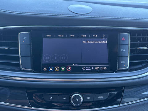 2022 Buick Enclave Essence