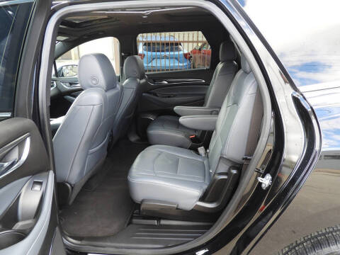 2022 Buick Enclave Essence