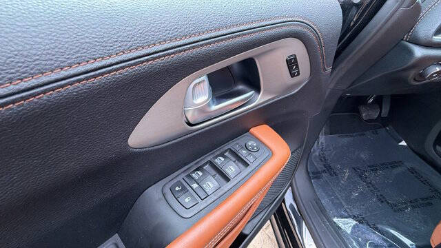 2024 Chrysler Pacifica Plug-In Hybrid Pinnacle