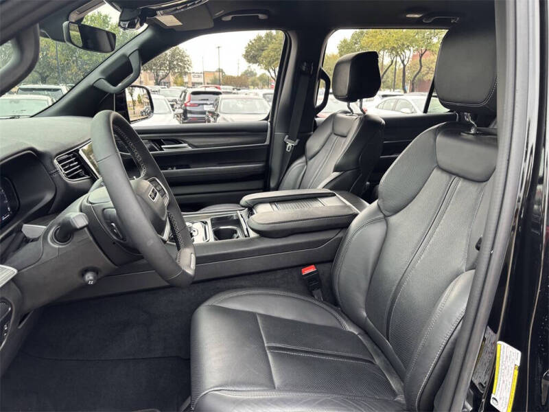 2023 Jeep Wagoneer Series II