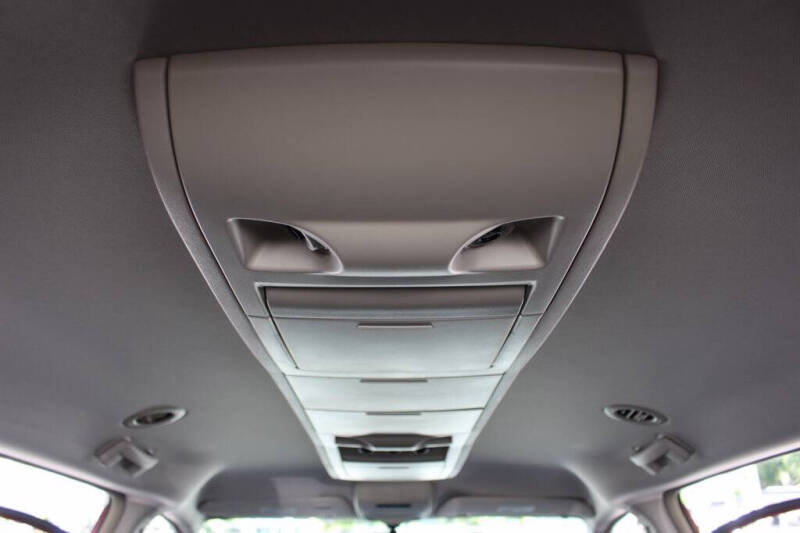 2011 Dodge Grand Caravan Crew