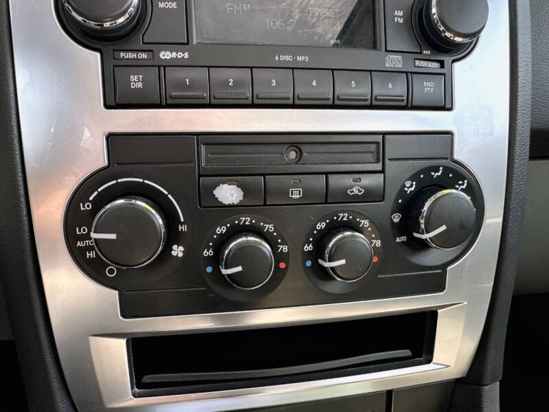 2005 Chrysler 300 C