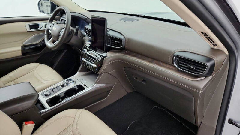 2021 Ford Explorer Platinum