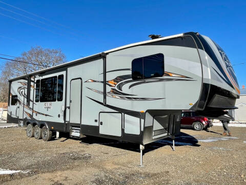 2018 Forest River XLF380AMP