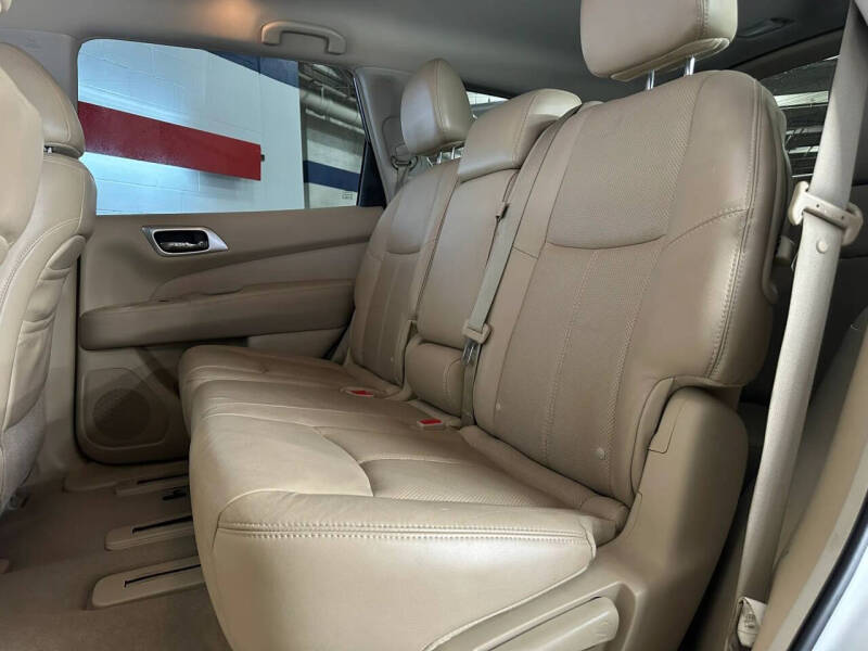 2013 Nissan Pathfinder Platinum
