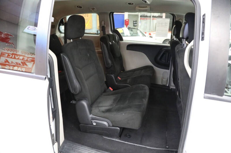 2015 Dodge Grand Caravan SXT Plus