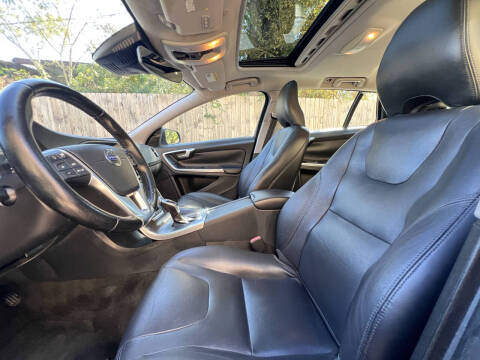 2015 Volvo V60 T5 Drive-E Platinum