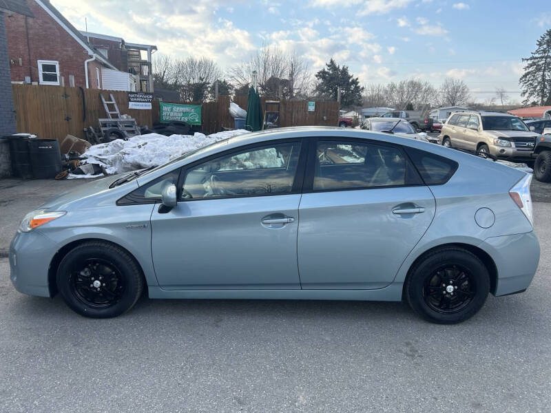 2013 Toyota Prius Three