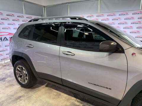 2020 Jeep Cherokee Trailhawk