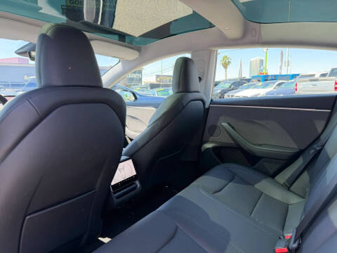 2025 Tesla Model 3 Long Range