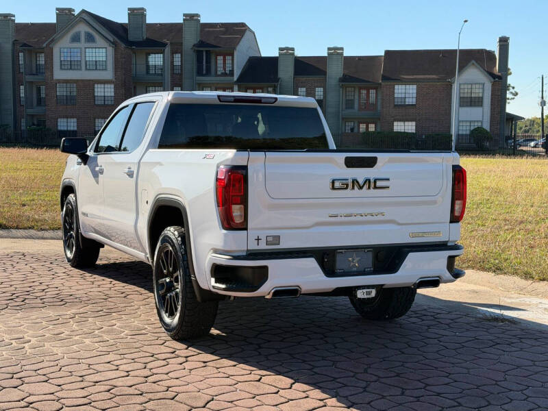 2022 GMC Sierra 1500 Elevation