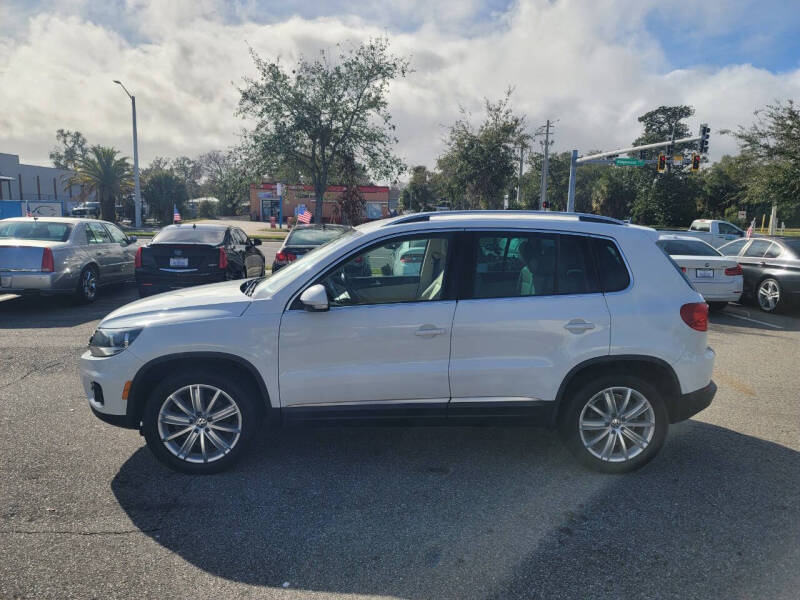 2014 Volkswagen Tiguan SE photo 7