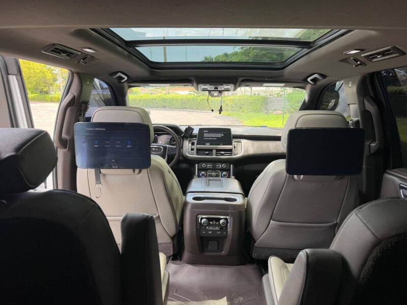 2021 GMC Yukon SLT