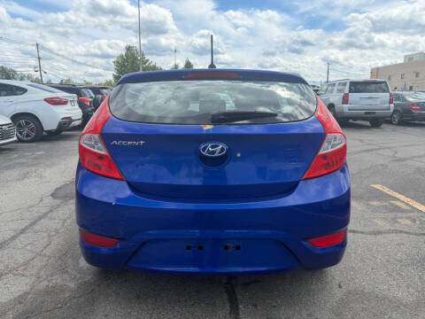 2013 Hyundai Accent GS