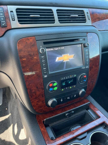 2014 Chevrolet Suburban LTZ