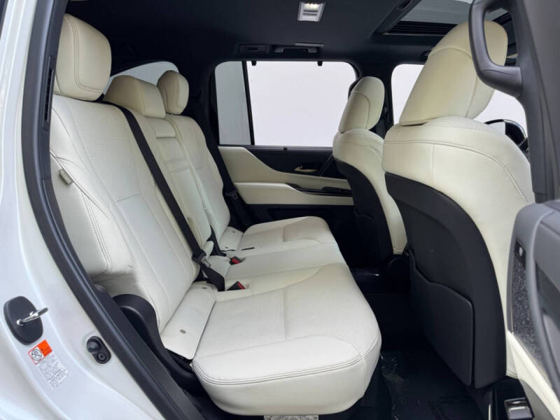 2023 Lexus LX 600 Luxury