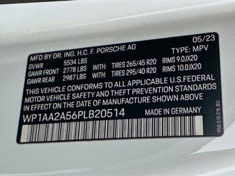 2023 Porsche Macan T