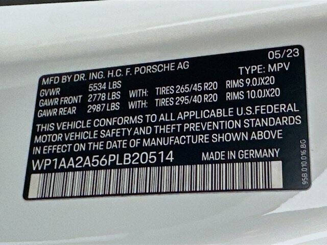 2023 Porsche Macan T