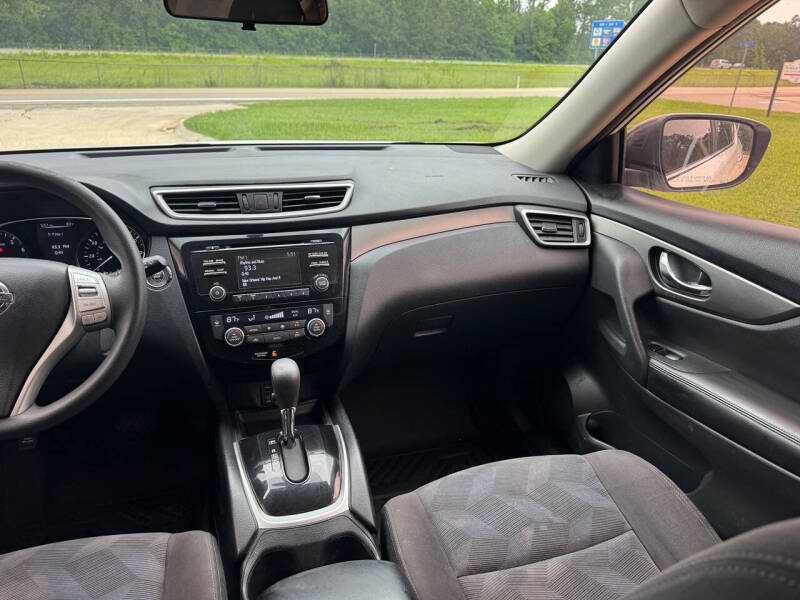 2016 Nissan Rogue SV