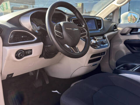 2020 Chrysler Pacifica Touring