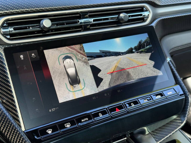 2025 Aston Martin Vanquish