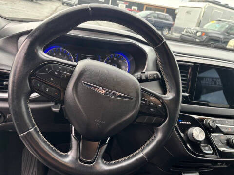 2018 Chrysler Pacifica Touring L