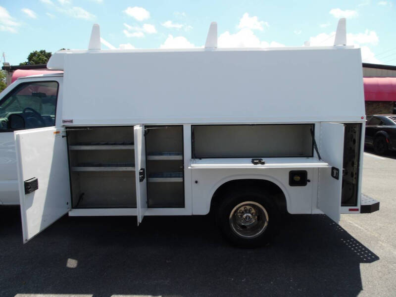 2015 Ford E-350