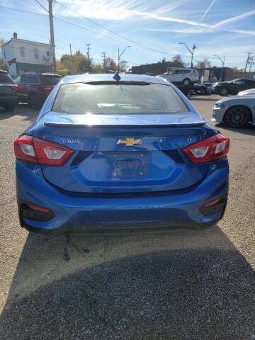 2017 Chevrolet Cruze LT Auto
