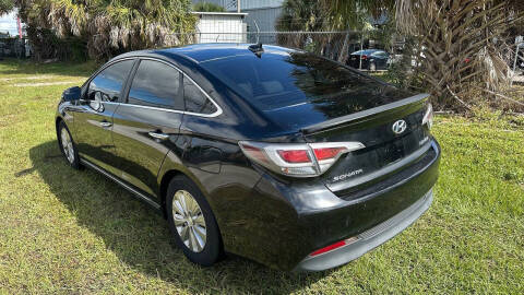 2017 Hyundai Sonata Hybrid SE