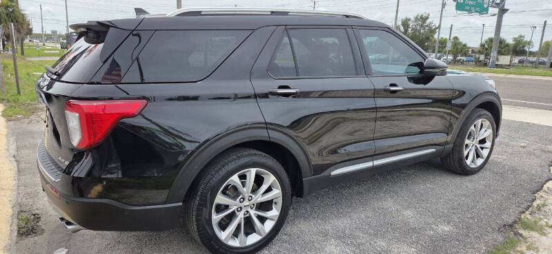 2023 Ford Explorer Platinum