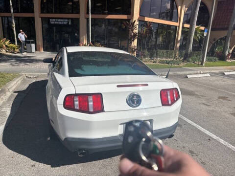 2011 Ford Mustang V6