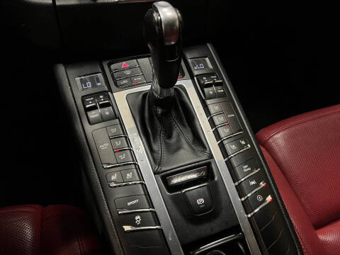 2018 Porsche Macan S