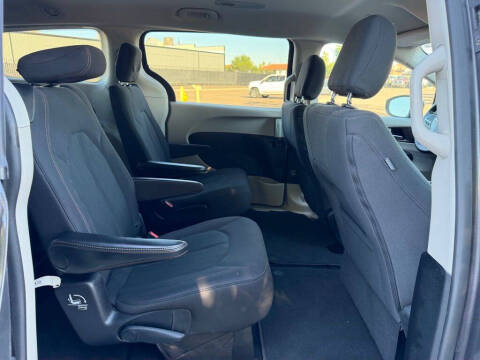 2019 Chrysler Pacifica LX