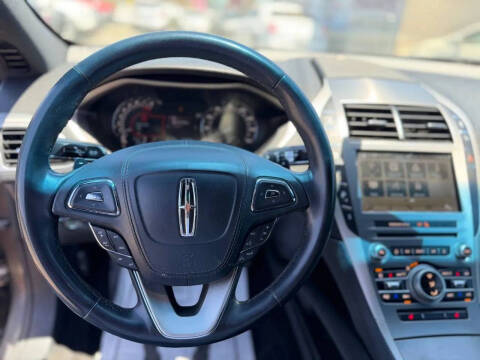 2017 Lincoln MKZ Premiere