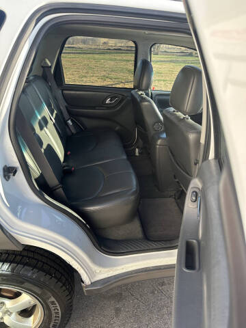 2006 Mazda Tribute s