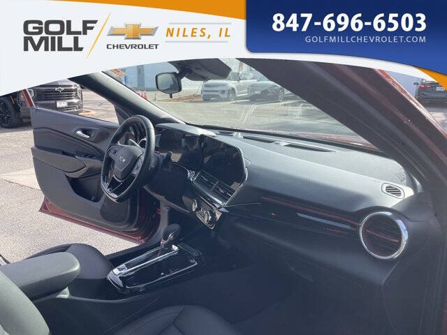 2025 Chevrolet Trax RS